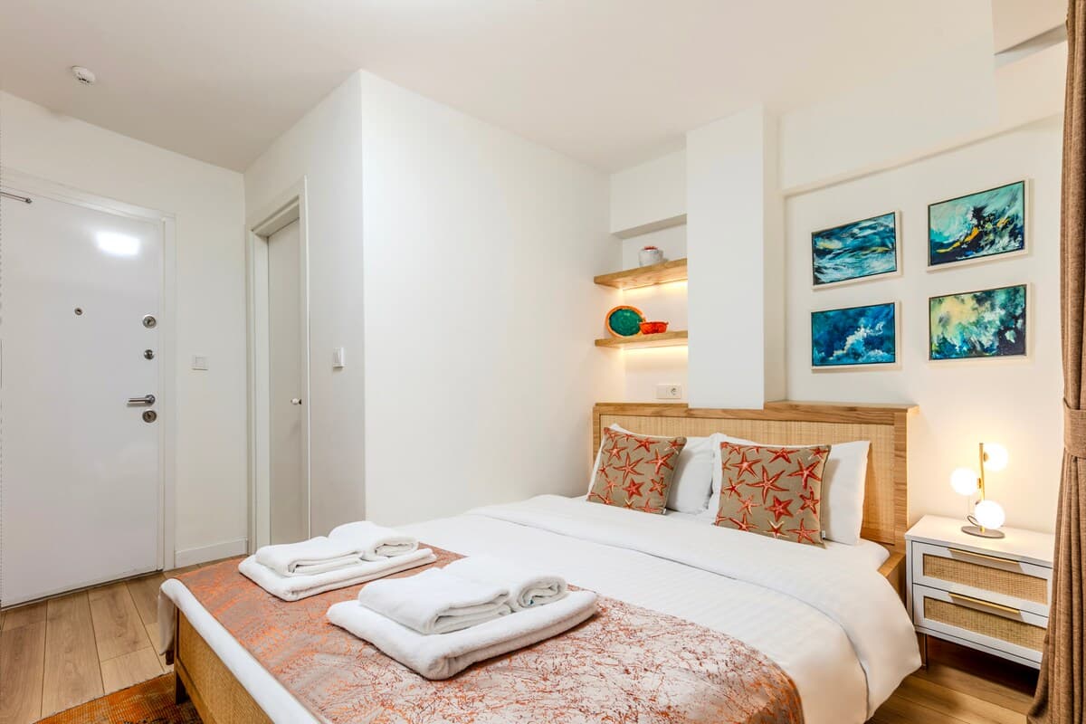 Boğaz’a Yakın Modern Otel Odası